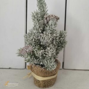 Kerstboompje met dennenappels