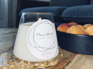 Flowerbomb scented candle