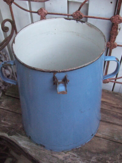 Blue enamel food kettle 1