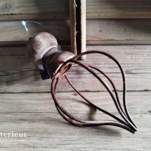 Ornament met hout rond
