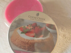 Goose creek wax melts strawberry angel food cake