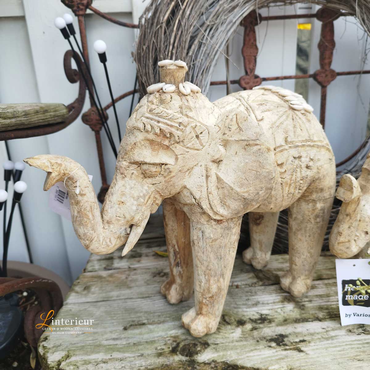 Houten Olifant Beeld met Schelpjes