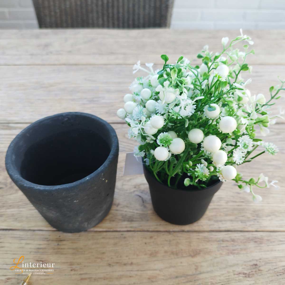 Kunstplantje met Witte Bloemetjes